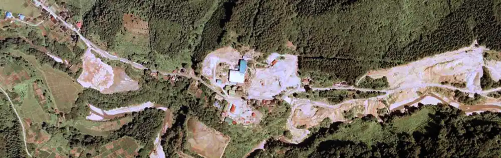 空中写真-阿仁小沢鉱山-1975年